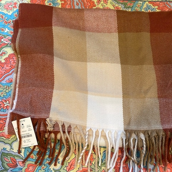 🆕 J. Crew Brown Checkered Scarf 🧣 - Picture 2 of 7